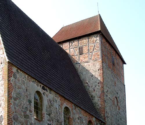 Kirche Vehlin aus Nordost